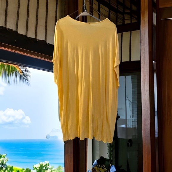 Beautiful Lace Detailed Tunic - Picture 2 of 5